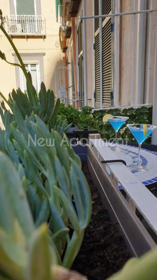 Caprese Experience - Light Blu Apt - Dante เนเปิลส์ ภายนอก รูปภาพ