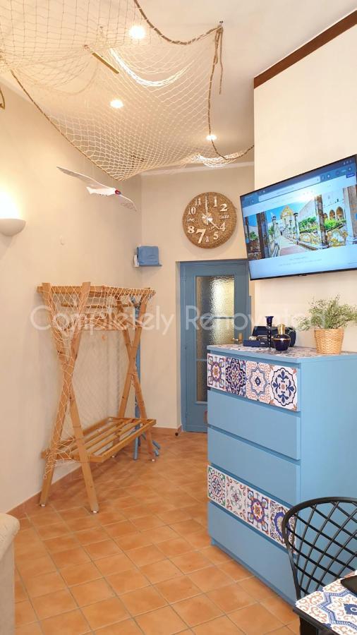Caprese Experience - Light Blu Apt - Dante เนเปิลส์ ภายนอก รูปภาพ